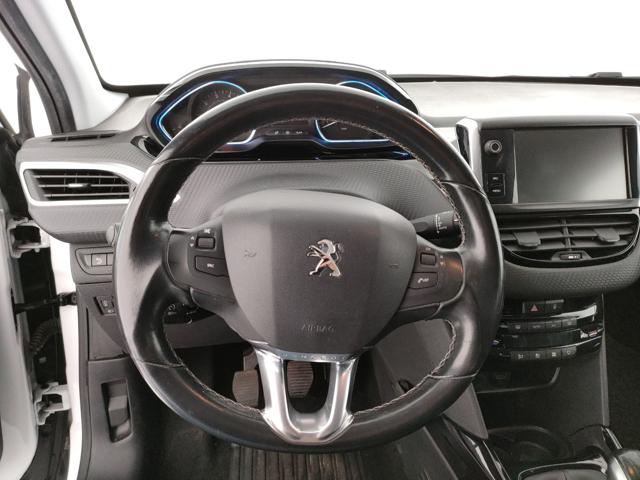 PEUGEOT 2008 usata, con Controllo automatico clima