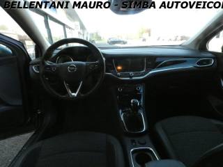 OPEL Astra usata, con Fendinebbia