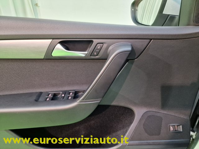 VOLKSWAGEN Passat usata 39