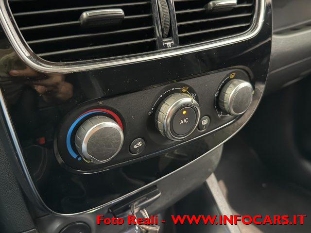 RENAULT Clio usata, con Volante in pelle