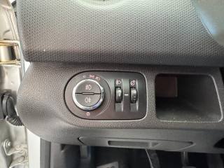 OPEL Meriva usata, con MP3