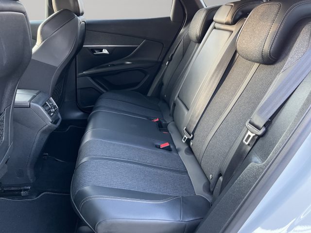 PEUGEOT 3008 usata, con Climatizzatore