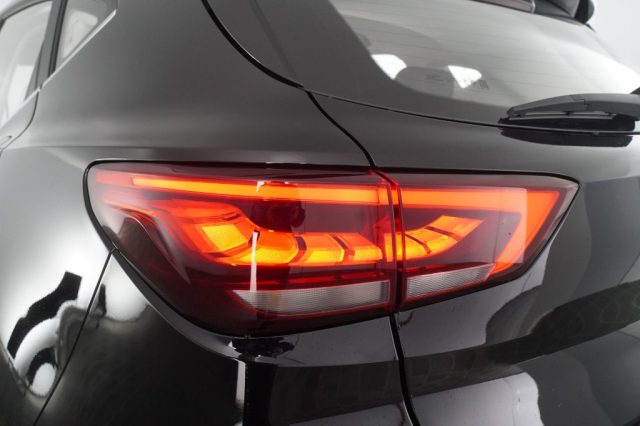 MG ZS usata 13