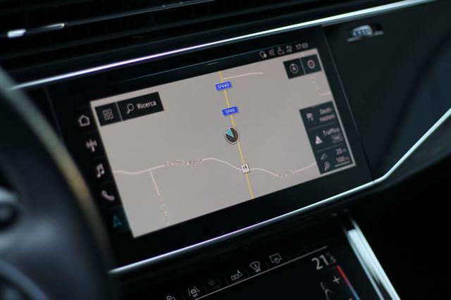 AUDI Q8 usata, con Tettuccio apribile