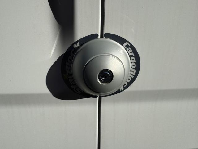 MAXUS Deliver 9 usata, con MP3