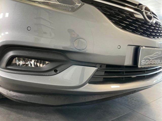 OPEL Zafira usata, con Fari LED