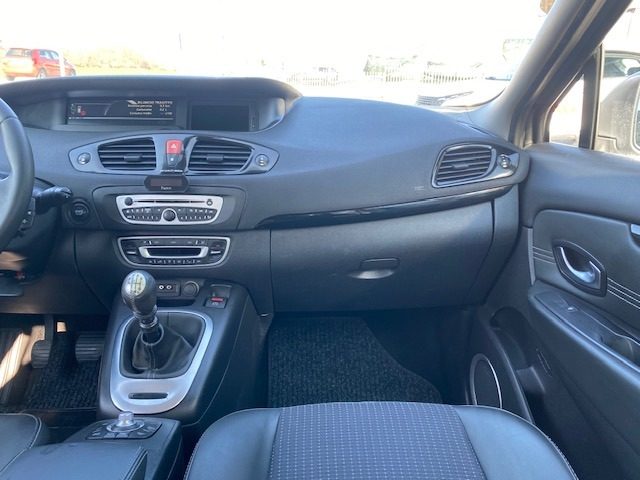 RENAULT Scenic usata, con Fendinebbia