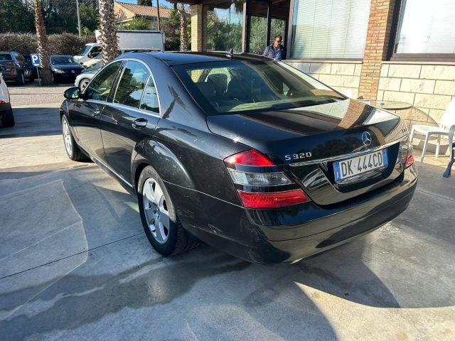 MERCEDES-BENZ S 320 usata, con Autoradio