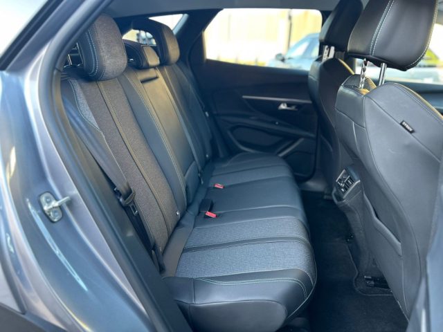 PEUGEOT 3008 usata, con Sedili sportivi