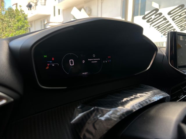 PEUGEOT 208 usata, con USB