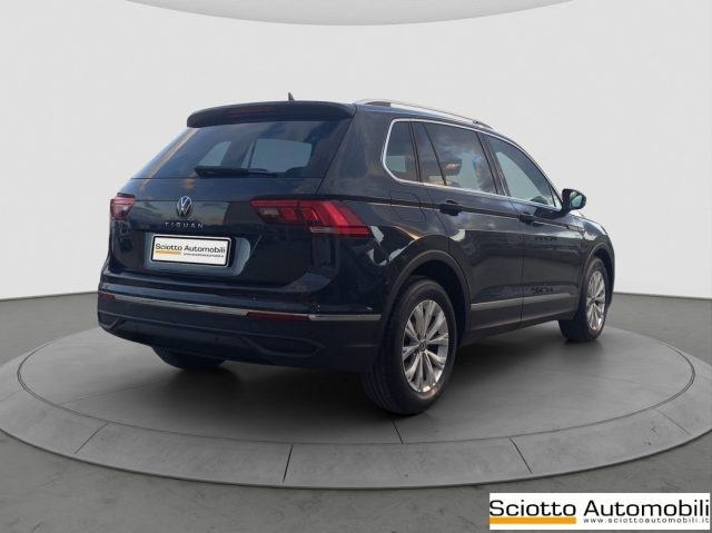 VOLKSWAGEN Tiguan usata, con Cerchi in lega