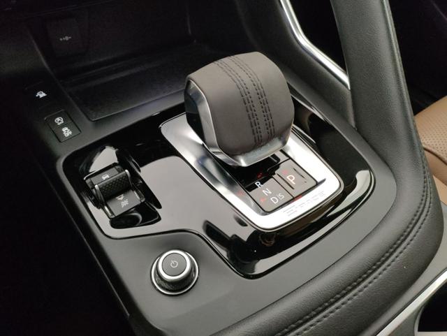 JAGUAR E-Pace usata, con Controllo vocale