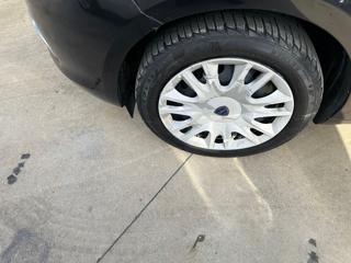 LANCIA Ypsilon usata, con Autoradio