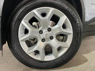 JEEP Avenger usata, con Autoradio