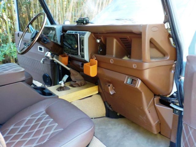 LAND ROVER Defender usata 52