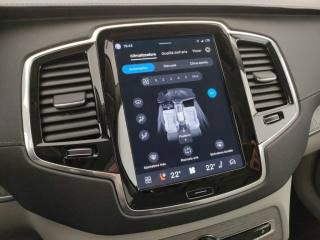 VOLVO XC90 usata, con Touch screen