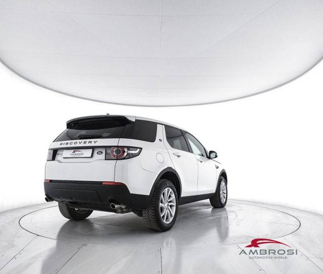 LAND ROVER Discovery Sport usata 2