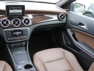 MERCEDES-BENZ GLA 220 usata, con Servosterzo