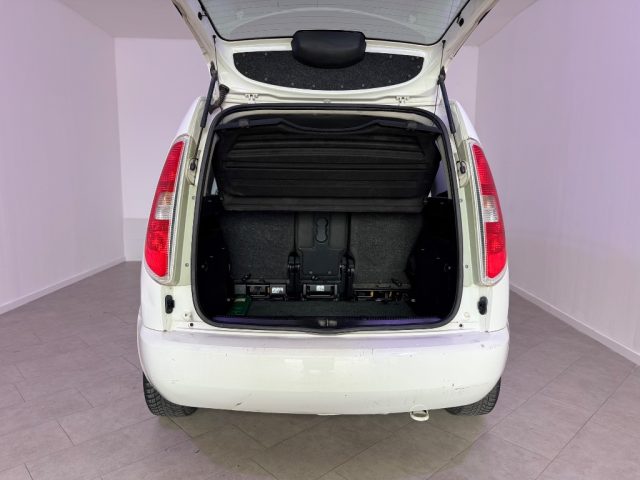 SKODA Roomster usata 11