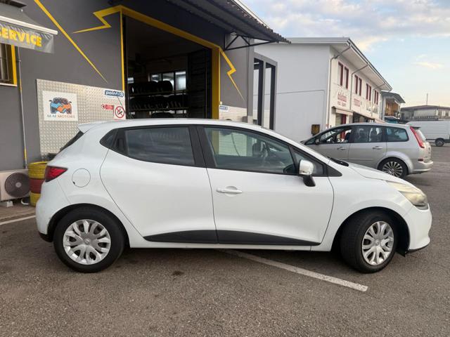 RENAULT Clio usata, con Autoradio
