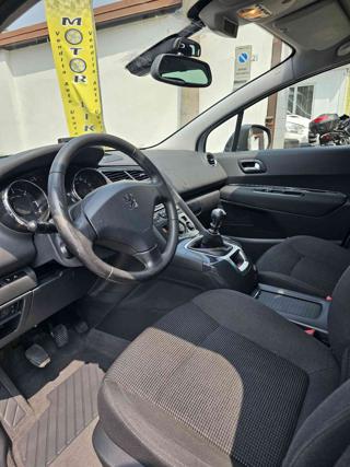 PEUGEOT 5008 usata, con Climatizzatore