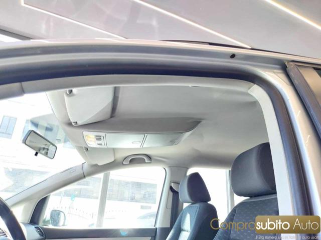 VOLKSWAGEN Touran usata, con Airbag testa