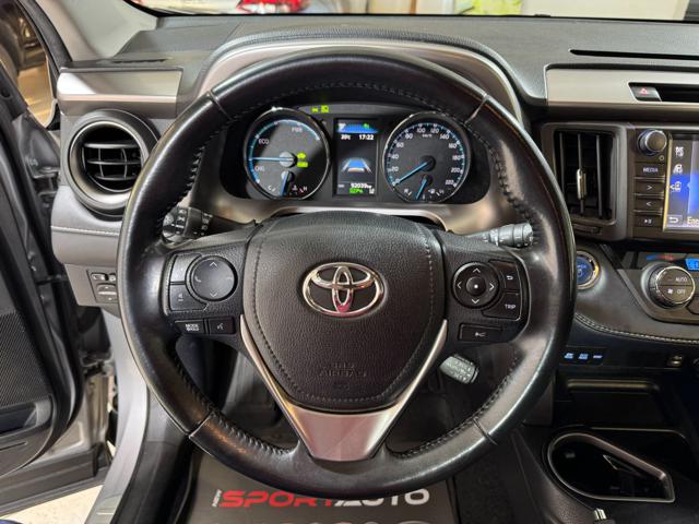TOYOTA RAV 4 MY23 usata, con Controllo automatico clima