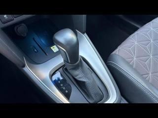 TOYOTA Yaris usata, con Autoradio