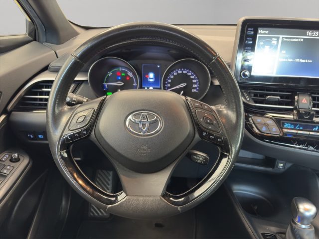 TOYOTA C-HR usata, con Autoradio digitale