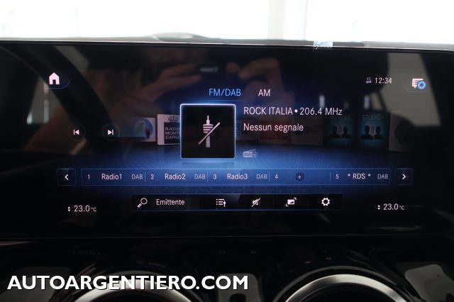 MERCEDES-BENZ GLA 200 usata, con Luci diurne LED