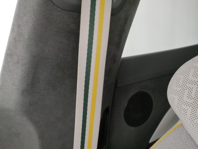 LOTUS Emeya usata, con Isofix