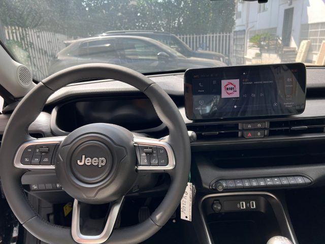 JEEP Avenger usata, con Volante in pelle