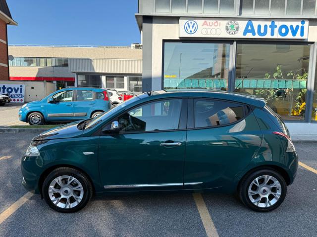 LANCIA Ypsilon usata, con Autoradio