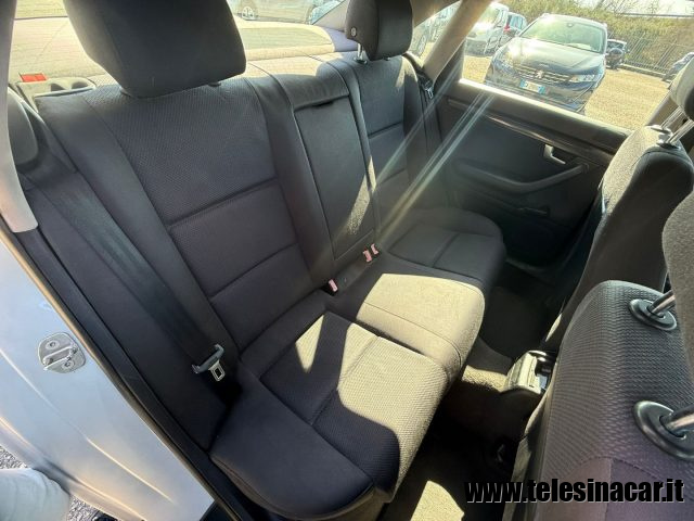 AUDI A4 usata, con Specchietti laterali elettrici