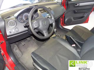 SUZUKI Swift usata, con Specchietti laterali elettrici