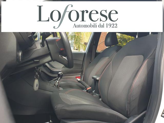 FORD Fiesta usata, con Autoradio