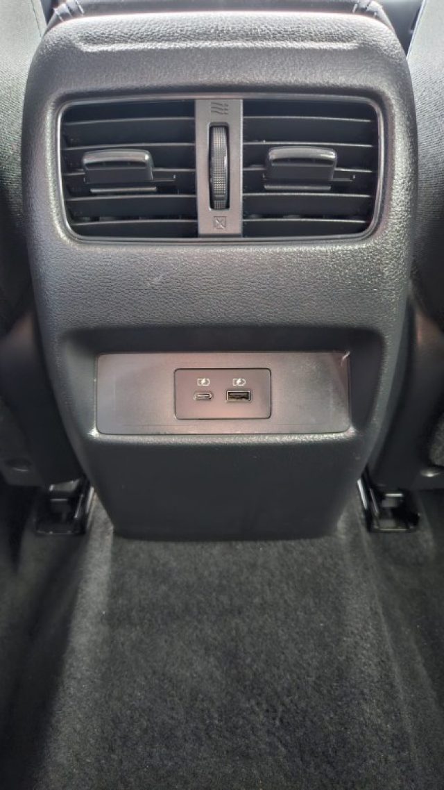 NISSAN Qashqai usata, con Sistema di navigazione