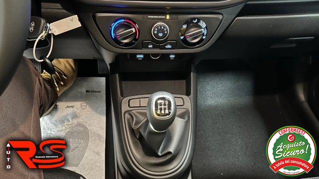 HYUNDAI i10 usata, con Controllo trazione