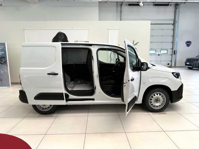 FIAT Doblo usata, con Sensori di parcheggio posteriori