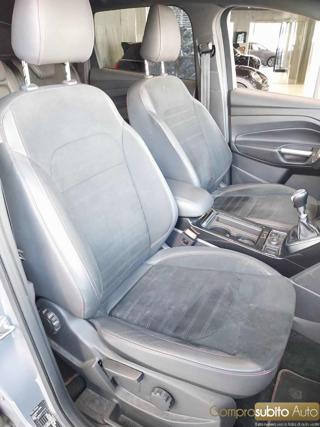 FORD Kuga usata, con Fendinebbia