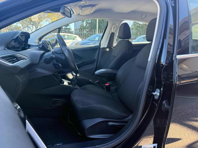 PEUGEOT 208 usata, con Airbag testa