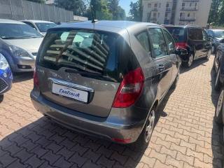 MERCEDES-BENZ A 160 usata, con Autoradio