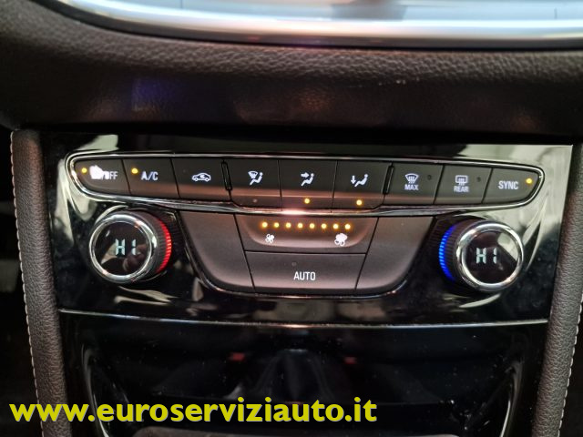 OPEL Astra usata, con Bluetooth