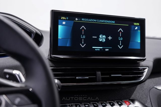 PEUGEOT 3008 usata, con Touch screen
