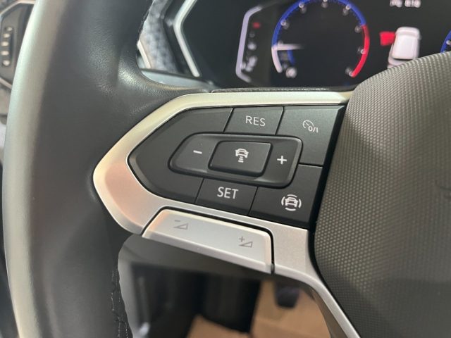 VOLKSWAGEN T-Cross usata, con ESP