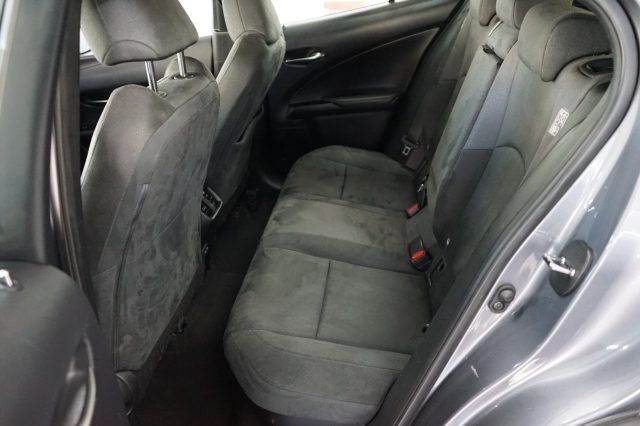 LEXUS UX 250h usata 25