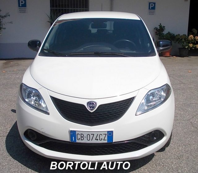 LANCIA Ypsilon usata, con Airbag
