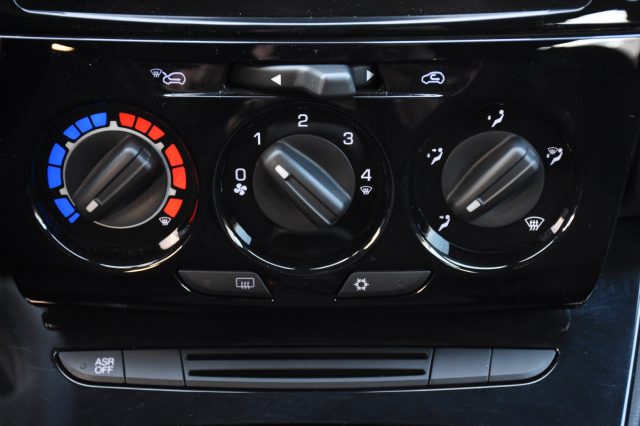 LANCIA Ypsilon usata, con Touch screen