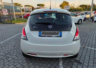 LANCIA Ypsilon usata, con Autoradio