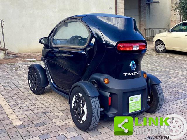 RENAULT Twizy usata 8